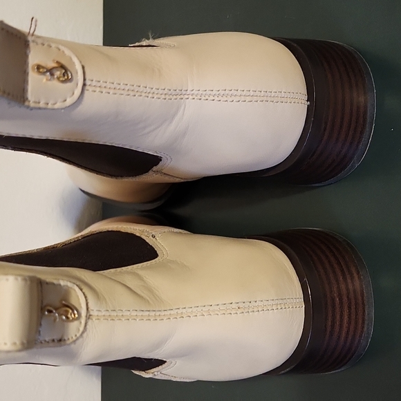 NWOT Sam Edelman Thelma Chelsea Boot - Picture 9 of 12